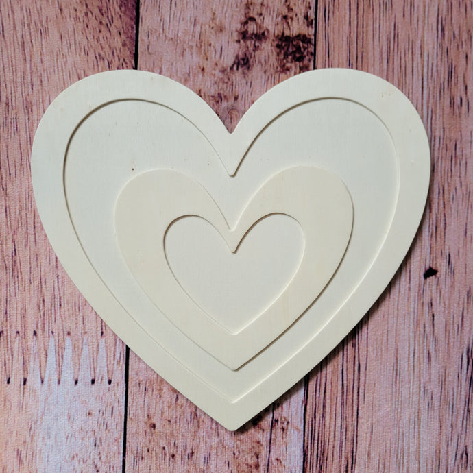 Forme prédécoupée de coeur en bois naturel à peindre