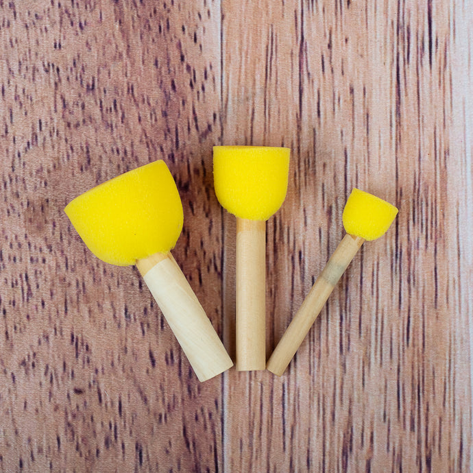 3 petits outils en éponge