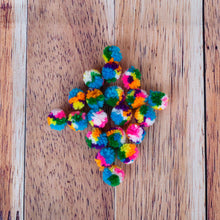 Charger l&#39;image dans la galerie, 20 pompons multicolores