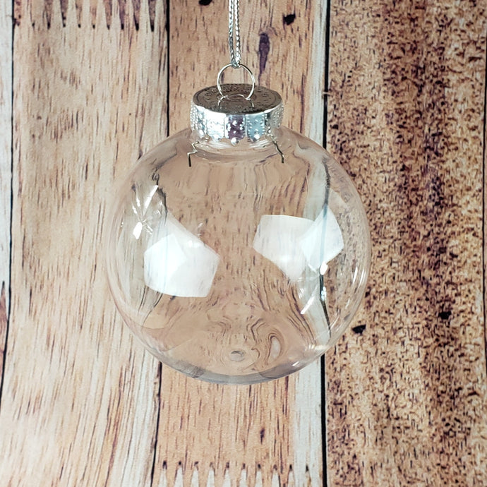 Boule de Noël en plastique