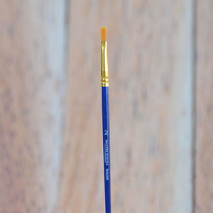 Pinceaux variés en poils synthétiques avec manche en bois court (vendu à l'unité)