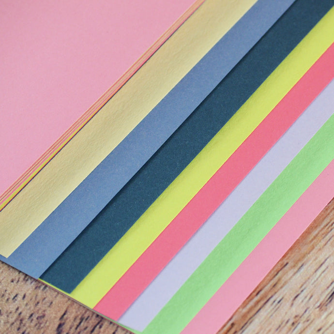 Feuilles de papier construction 48 feuilles - grandeur 9 X 12