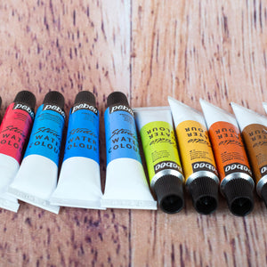 12 petits tubes de peinture aquarelle de marque Pébéo