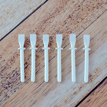 Charger l&#39;image dans la galerie, 6 spatules à colle de couleur blanche